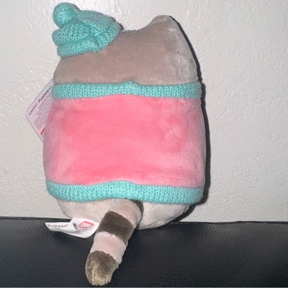 Pusheen Plush NEW - Picture 3 of 3